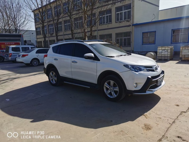 鶴壁14年豐田RAV44