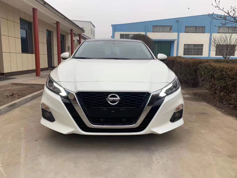 济南20年日产天籁1