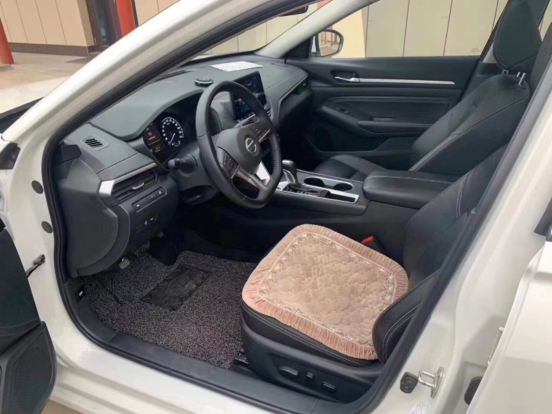 济南20年日产天籁4