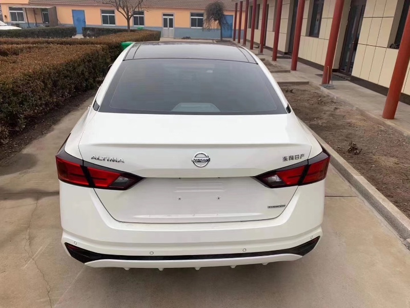 济南20年日产天籁6