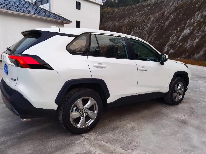 重慶20年豐田RAV46