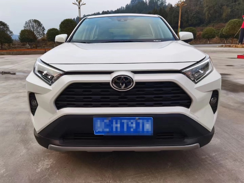 重慶20年豐田RAV41