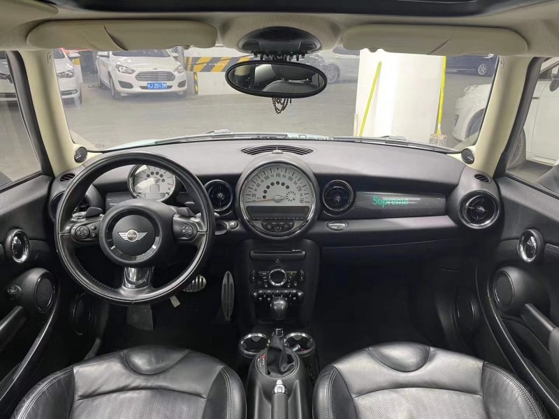 成都12年寶馬MINI6