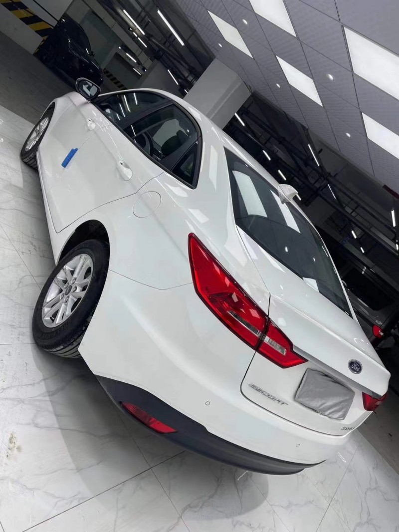 20年福特福睿斯抵押车 [过期]