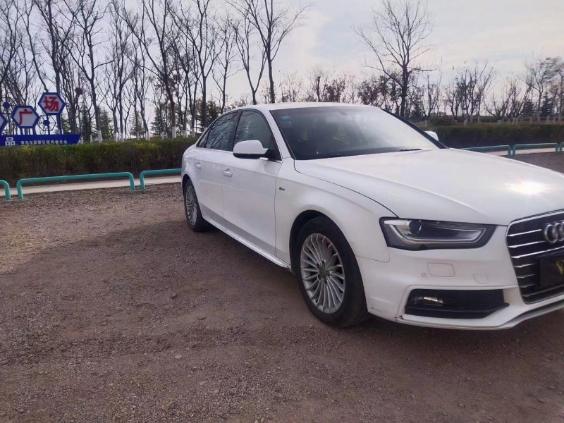 青岛16年奥迪A4L2