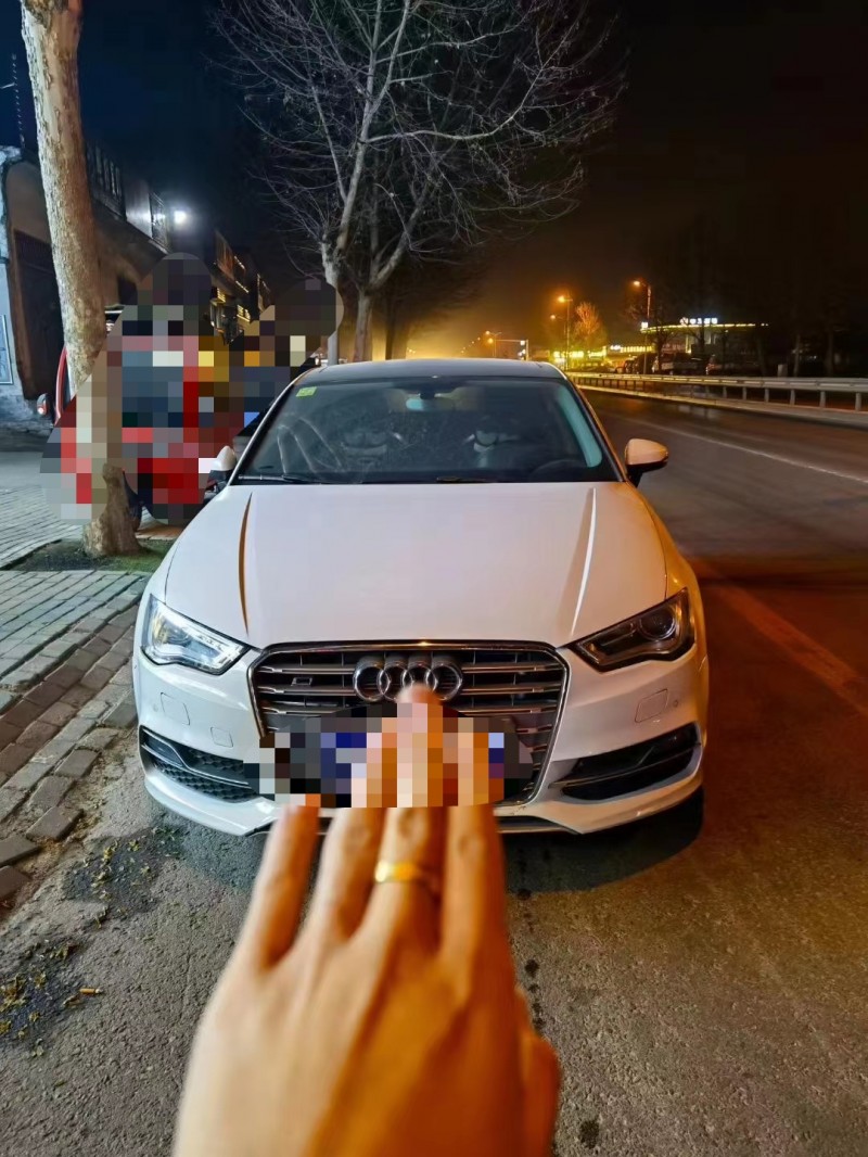 济宁16年奥迪A31