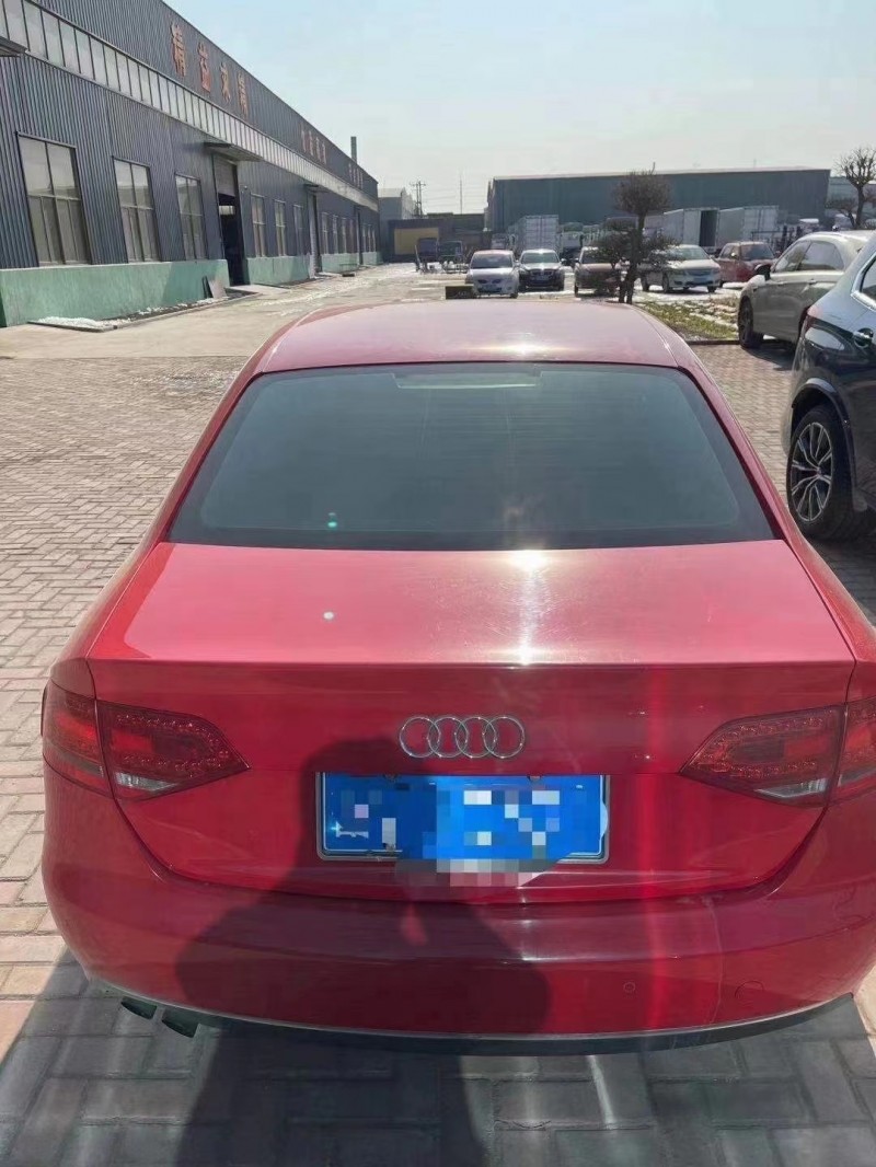 青岛10年奥迪A4L3