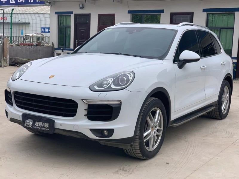 郑州15年保时捷卡宴2