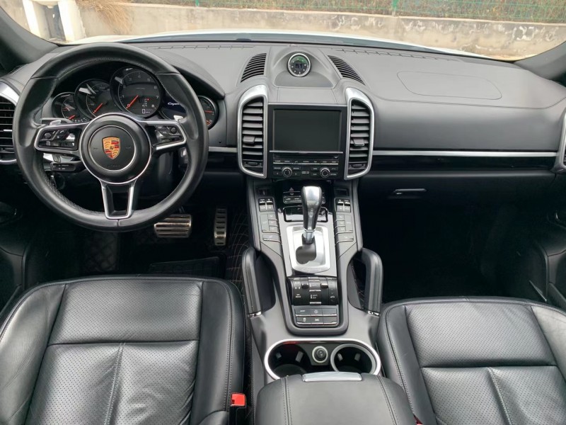 郑州15年保时捷卡宴6