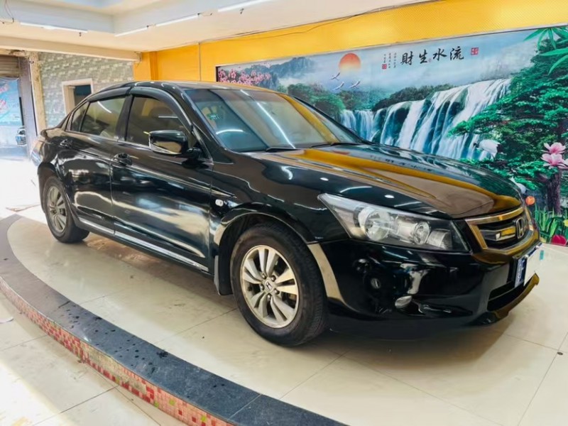 东莞09年本田雅阁2