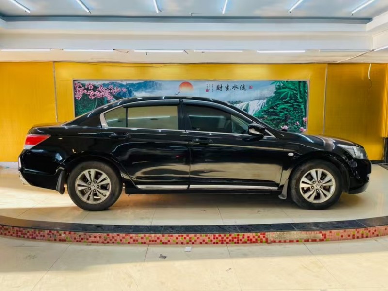 东莞09年本田雅阁5