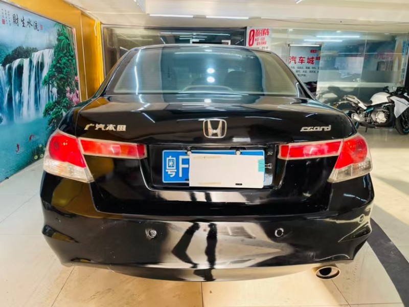 东莞09年本田雅阁9