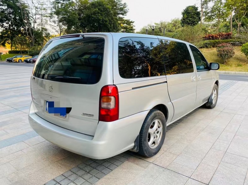 东莞10年别克GL85