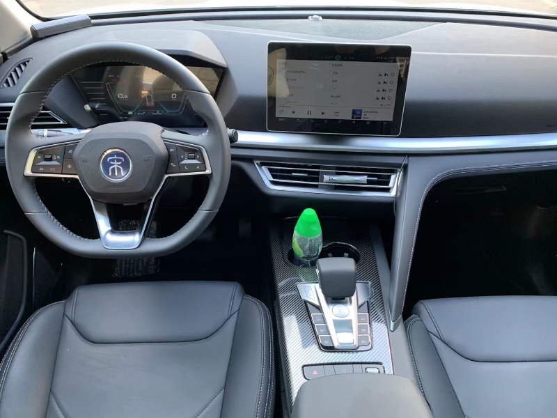 中山20年比亚迪宋6