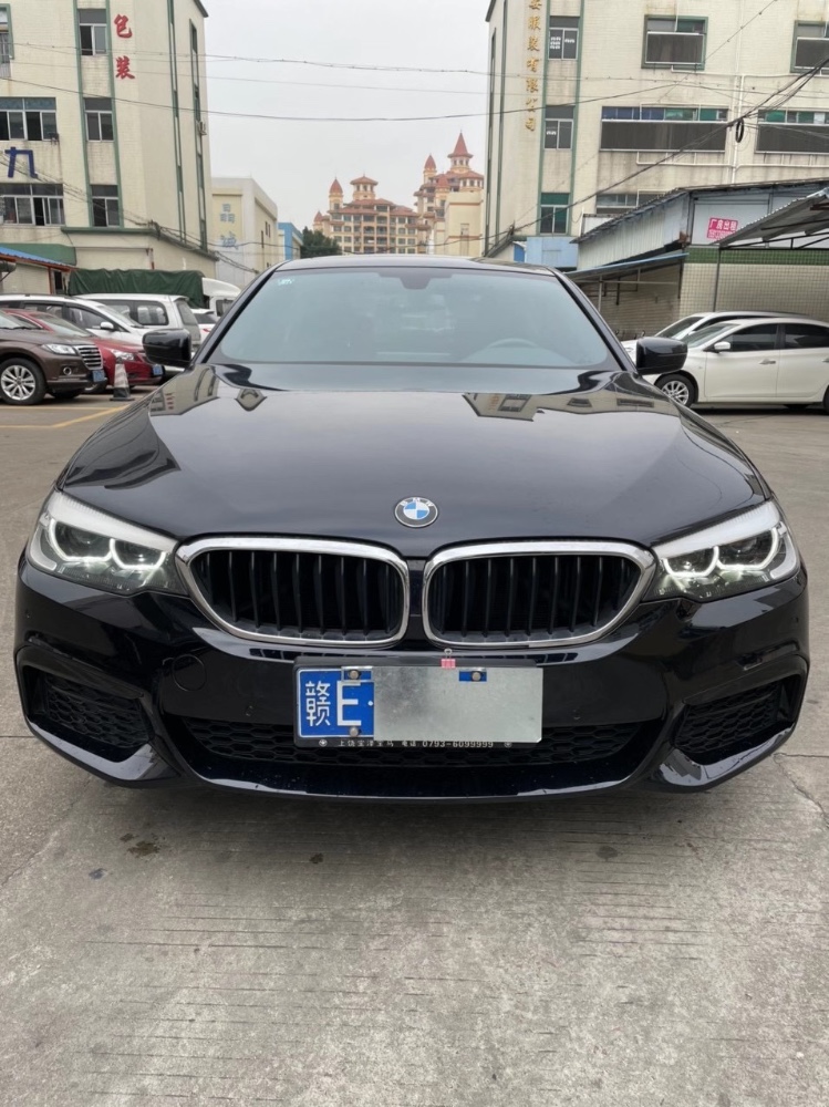 中山19年宝马5系2