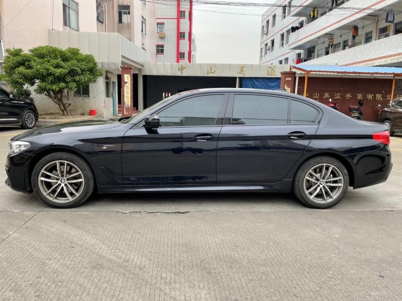 中山19年宝马5系1