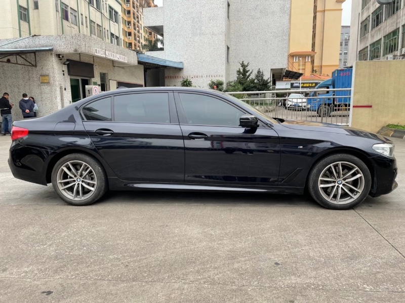 中山19年宝马5系5