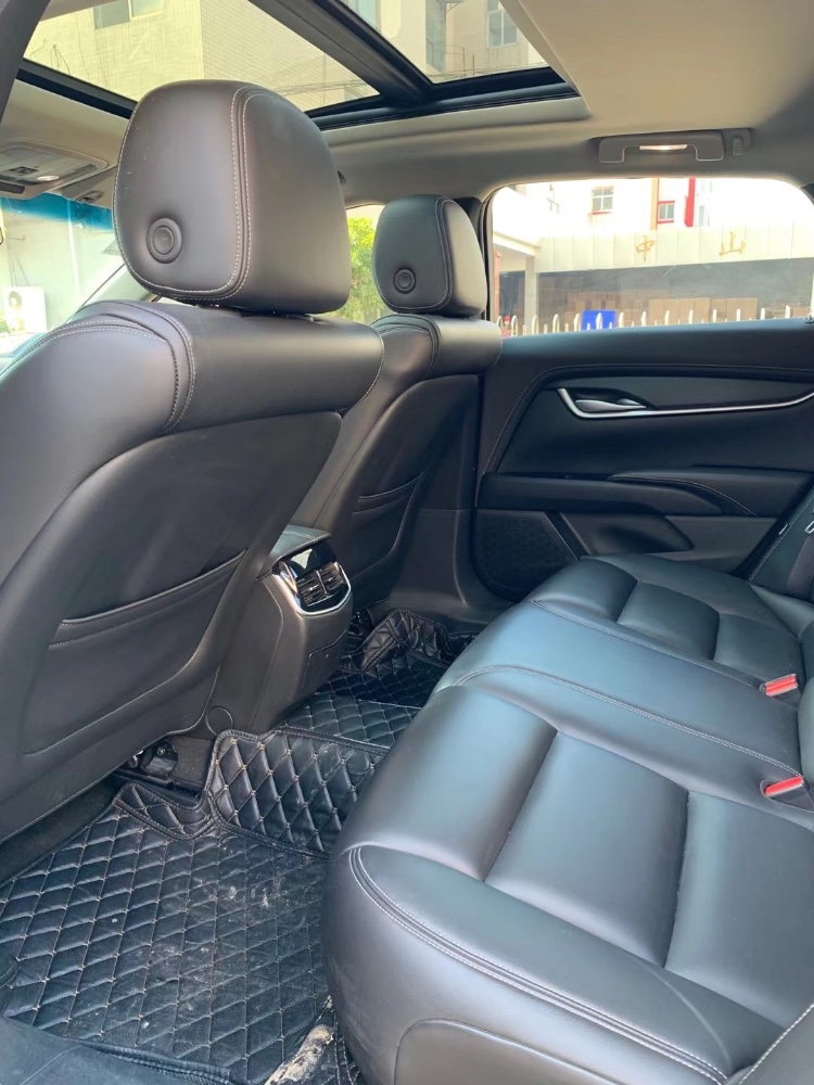 中山18年凯迪拉克XTS1