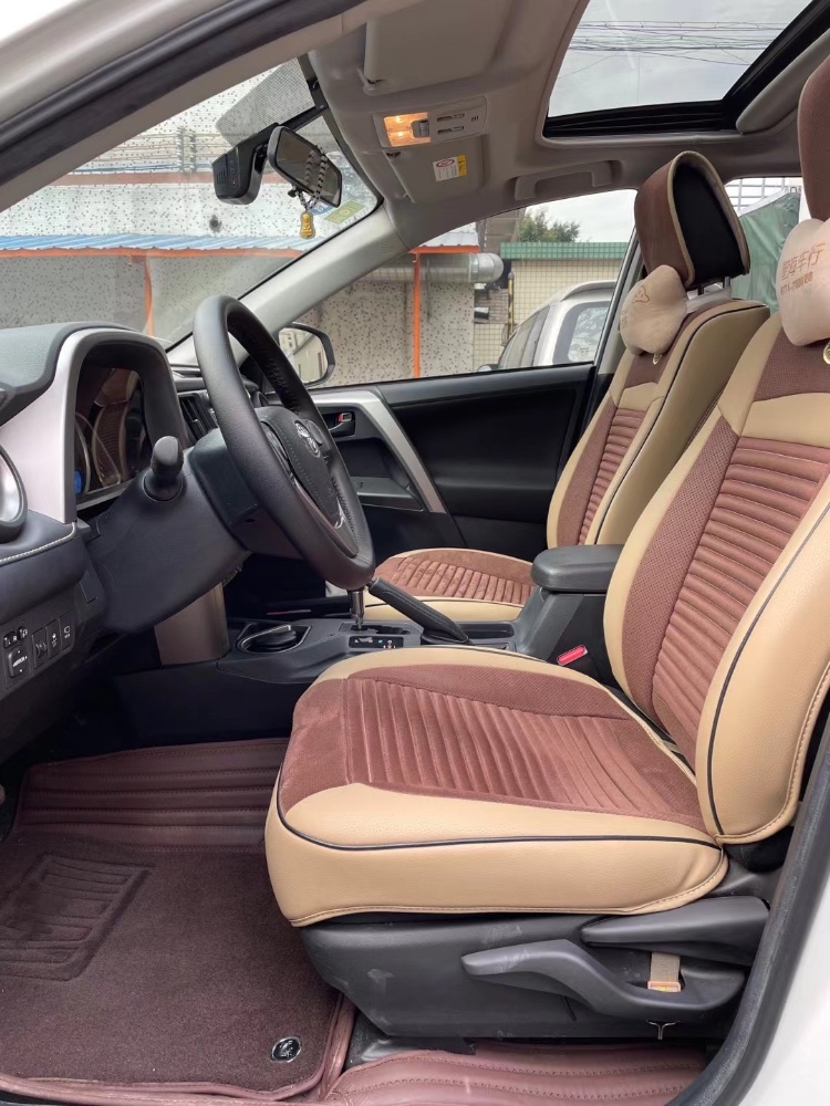 中山19年丰田RAV45