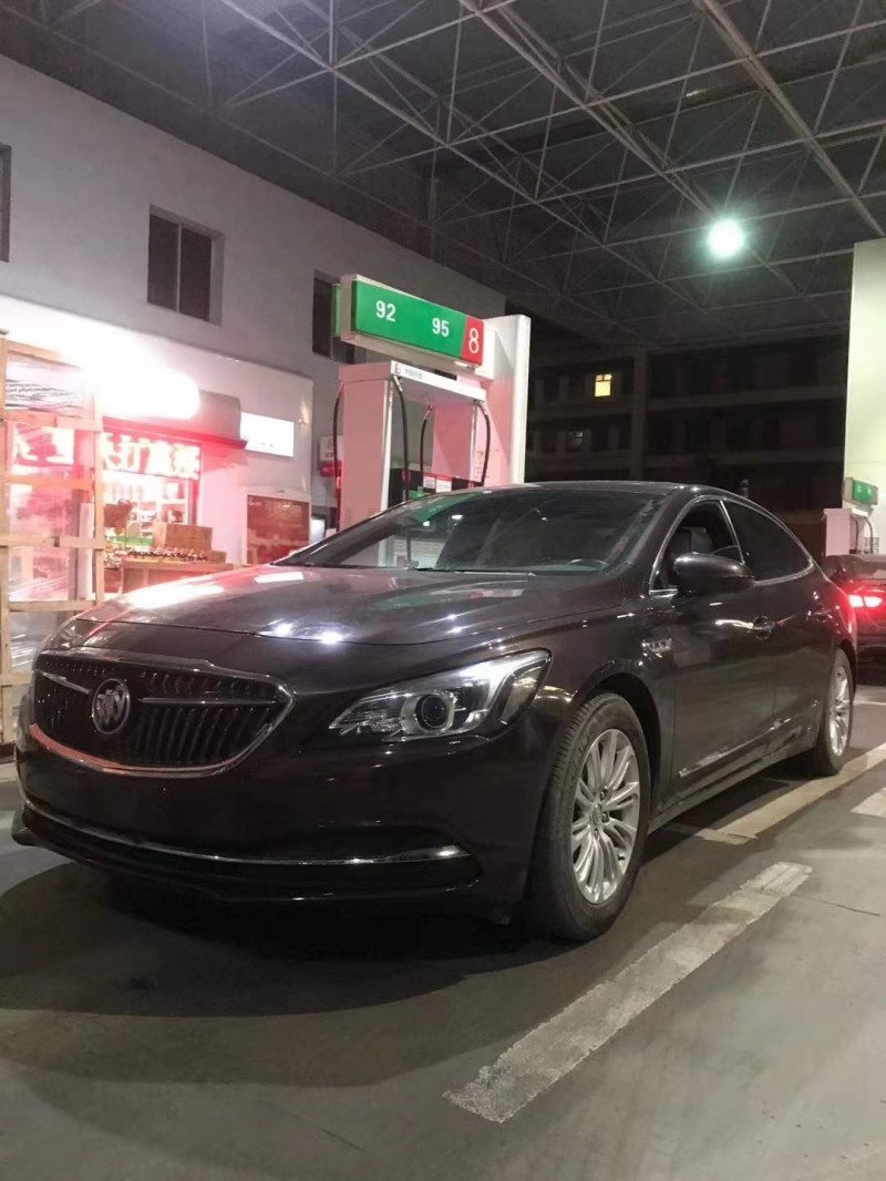 重庆17年别克君越2