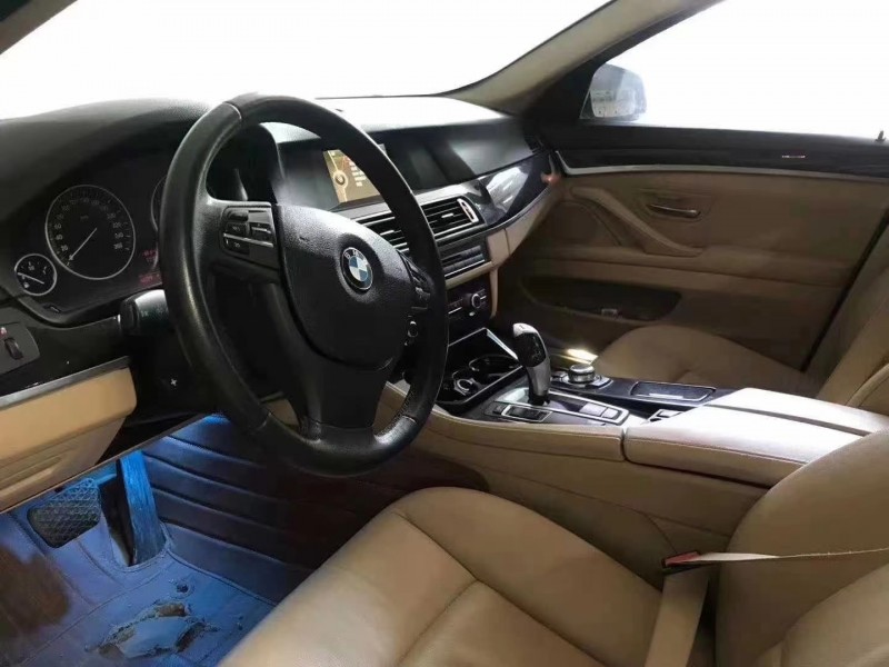 潍坊13年宝马5系9