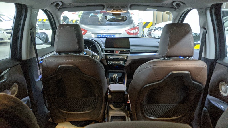 成都20年宝马X13