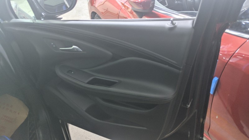 成都20年别克昂科威6