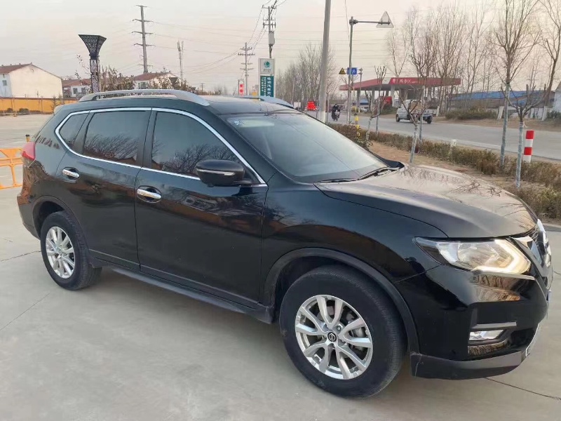 济南18年日产奇骏2