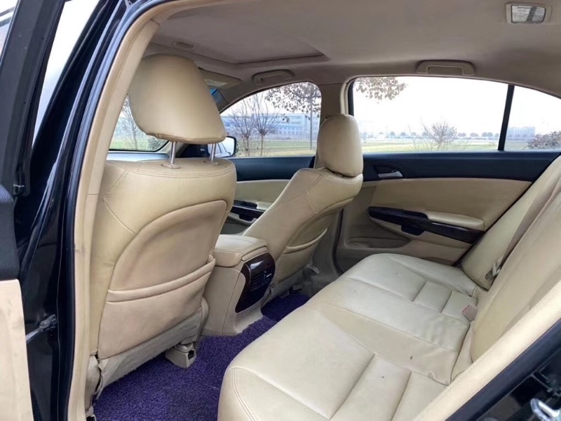 徐州09年本田雅阁8