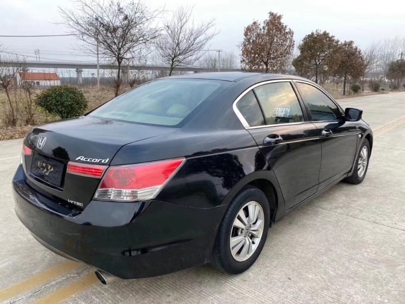 徐州09年本田雅阁7