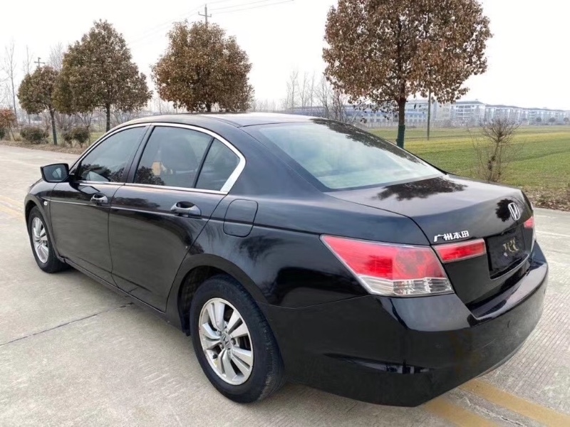 徐州09年本田雅阁9