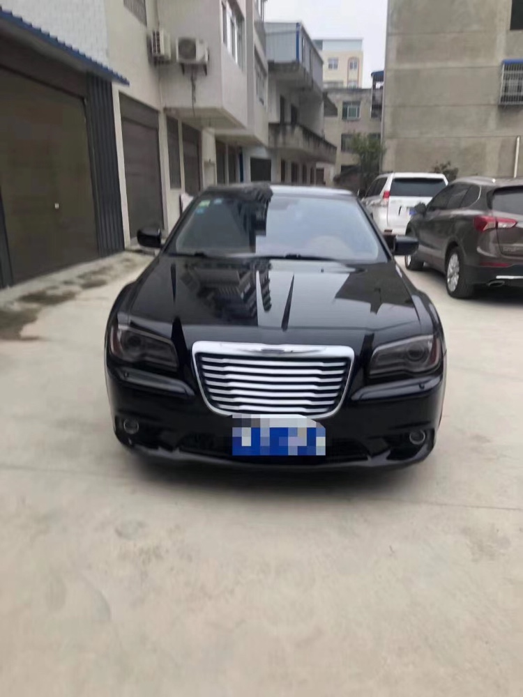 十堰13年克萊斯勒300C1