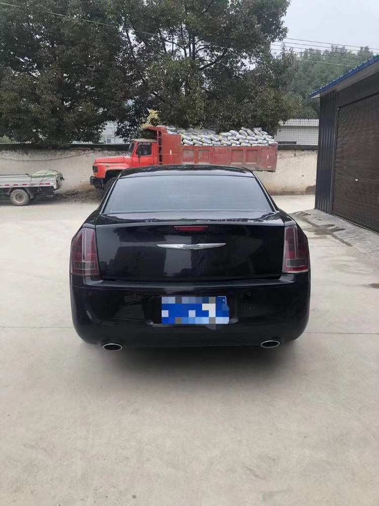 十堰13年克萊斯勒300C2