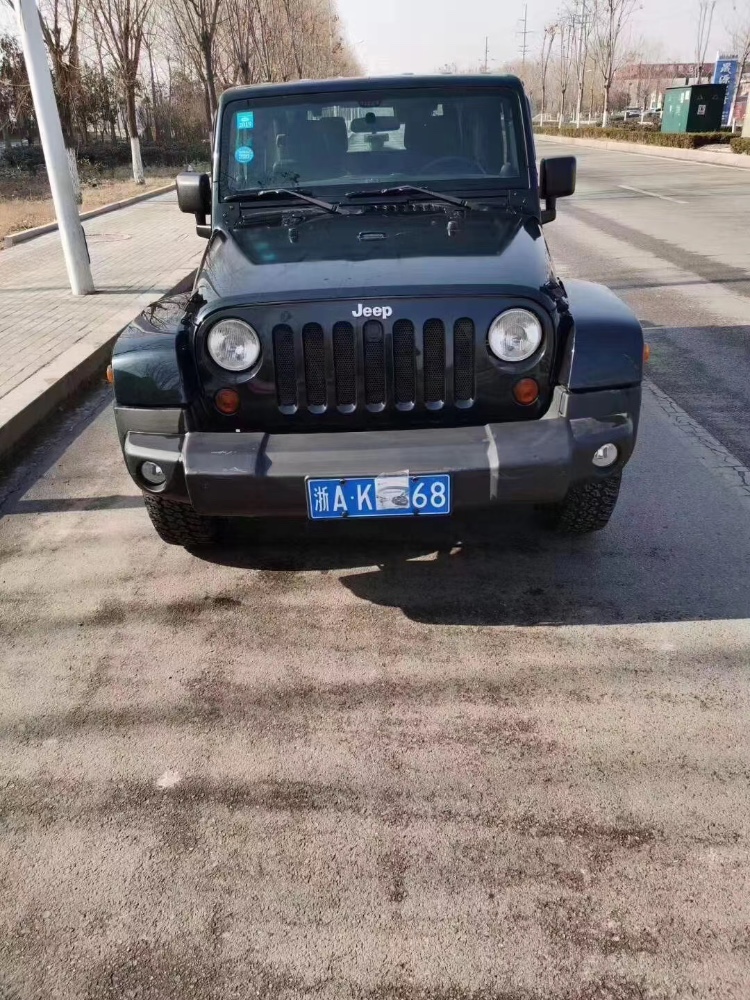 濰坊13年Jeep牧馬人1