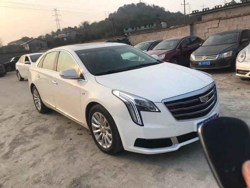 益阳19年凯迪拉克XTS1