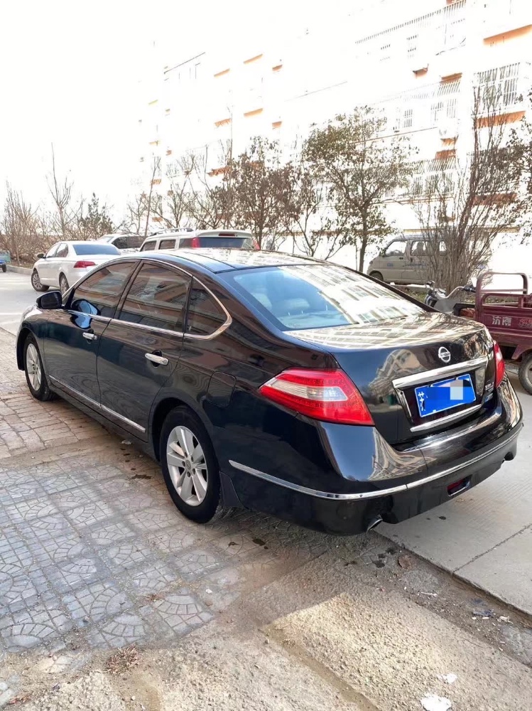 聊城10年日產天籟2