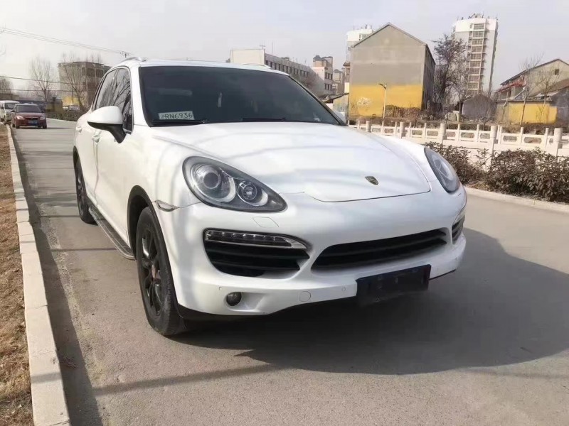 潍坊12年保时捷卡宴7