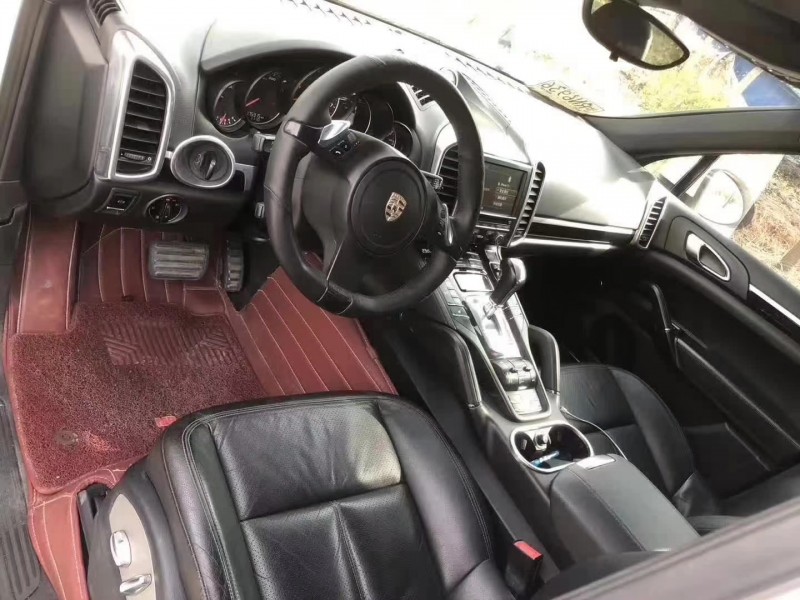 潍坊12年保时捷卡宴5