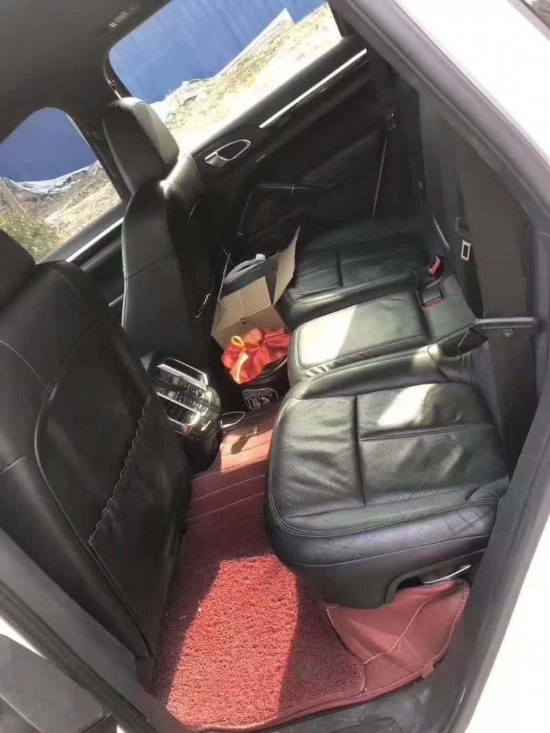 潍坊12年保时捷卡宴4