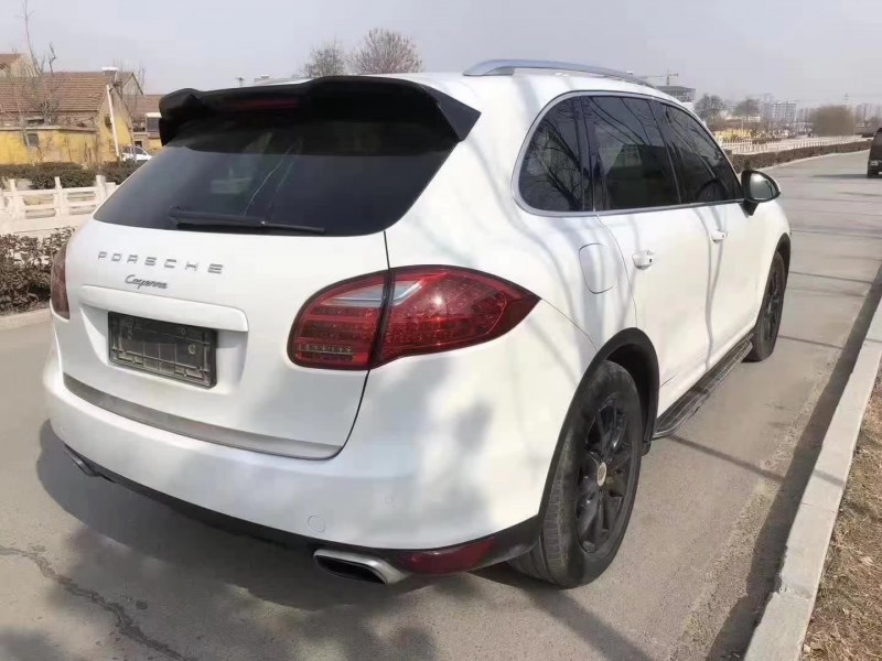 潍坊12年保时捷卡宴2