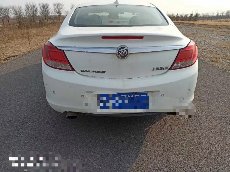 济宁10年别克君威8