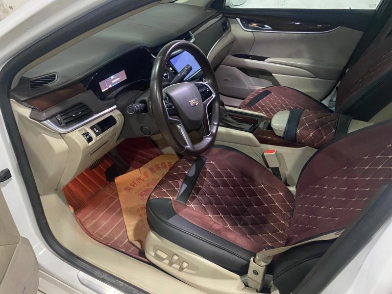 成都16年凯迪拉克XTS4