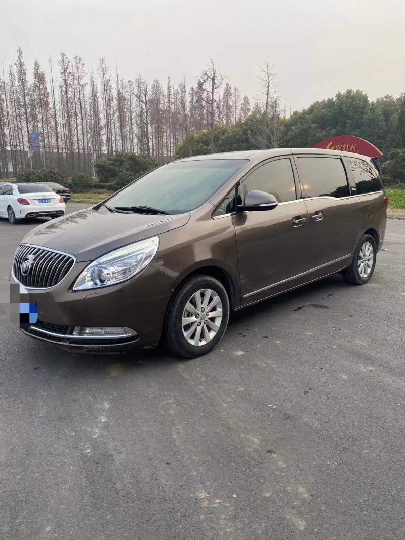 徐州16年别克GL82