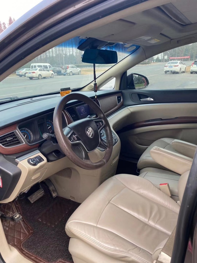 徐州16年别克GL87