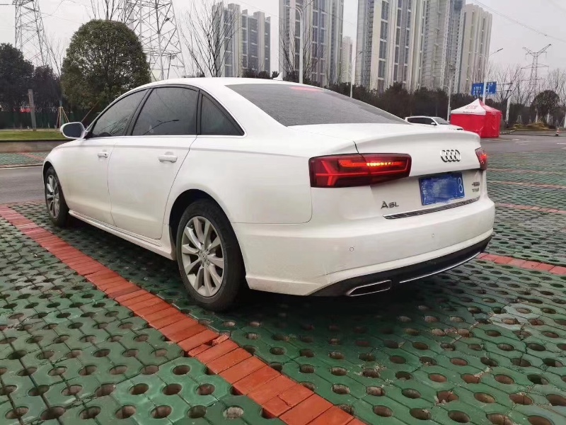十堰17年奧迪A6L9