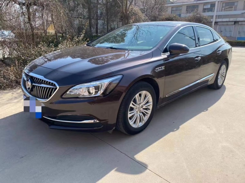 济宁18年别克君越2