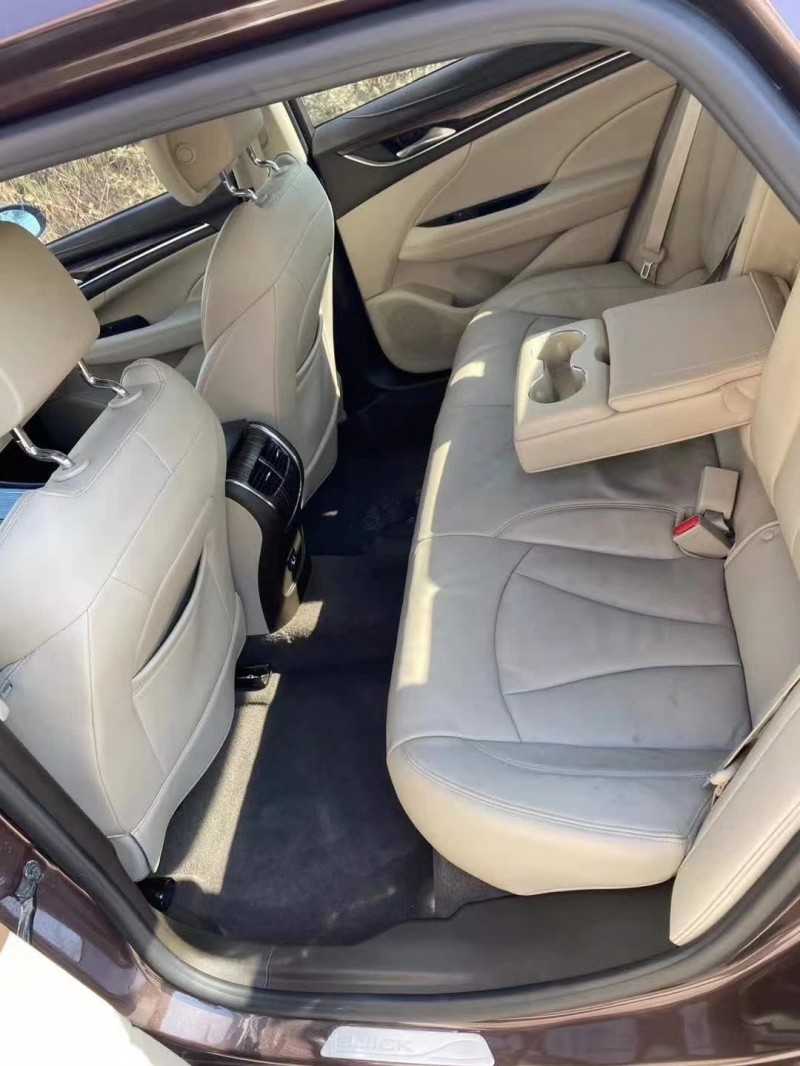 济宁18年别克君越6