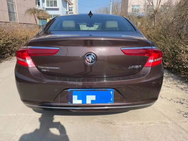 济宁18年别克君越9