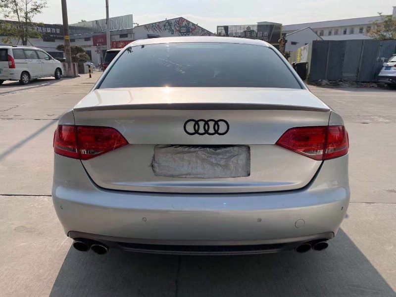 广州12年奥迪A4L3