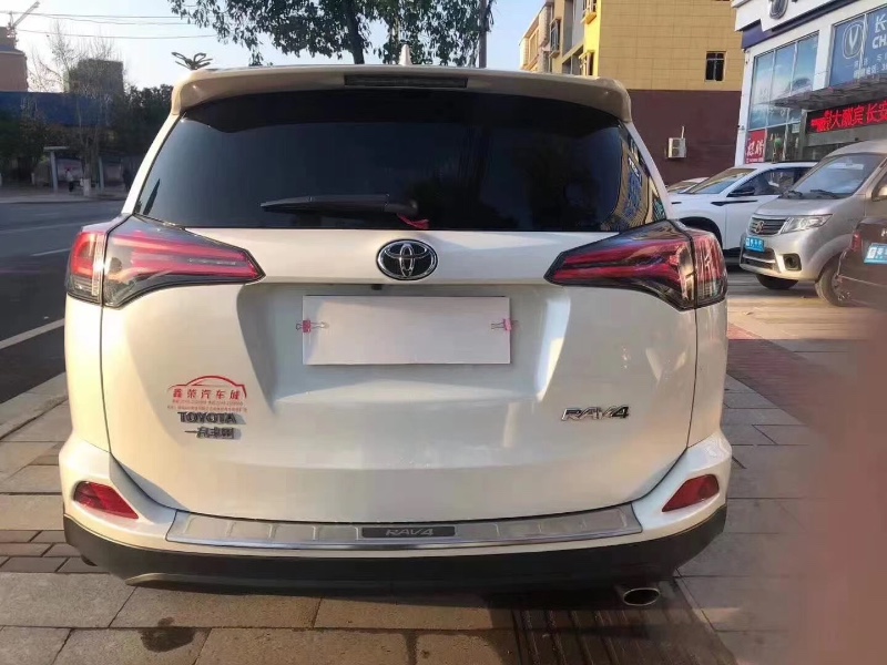 湘潭18年豐田RAV4榮放1